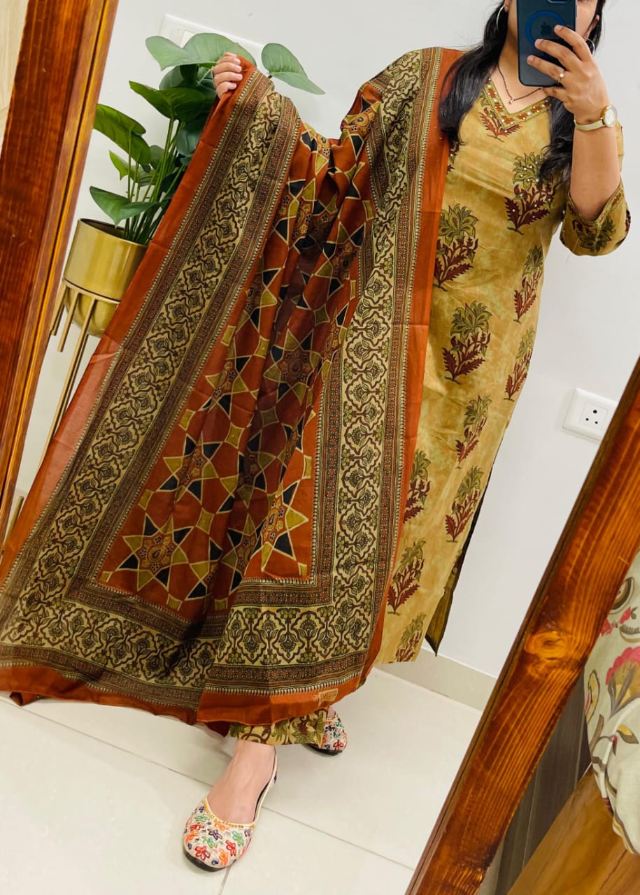 Zariya Kalamkari Print Cotton Suit Set with Dupatta